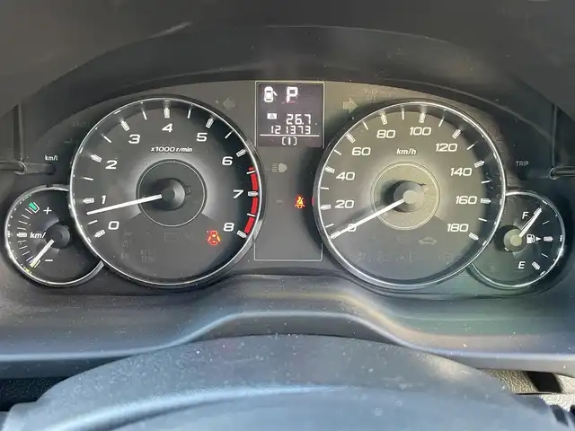 スバル アウトバック 2．5i Lパッケージ 群馬県 2010(平22)年 12.2万km サテンホワイトパール 4WD/社外メモリナビ(CN-HA01D)/CD/DVD/Bluetooth/フルセグテレビ/バックカメラ/クルーズコントロール/パドルシフト/ETC/HIDヘッドライト/W/サイド/カーテンエアバック/ABS/スマートキー/タイミングベルト交換済み/保証書