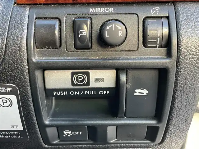 スバル アウトバック 2．5i Lパッケージ 群馬県 2010(平22)年 12.2万km サテンホワイトパール 4WD/社外メモリナビ(CN-HA01D)/CD/DVD/Bluetooth/フルセグテレビ/バックカメラ/クルーズコントロール/パドルシフト/ETC/HIDヘッドライト/W/サイド/カーテンエアバック/ABS/スマートキー/タイミングベルト交換済み/保証書