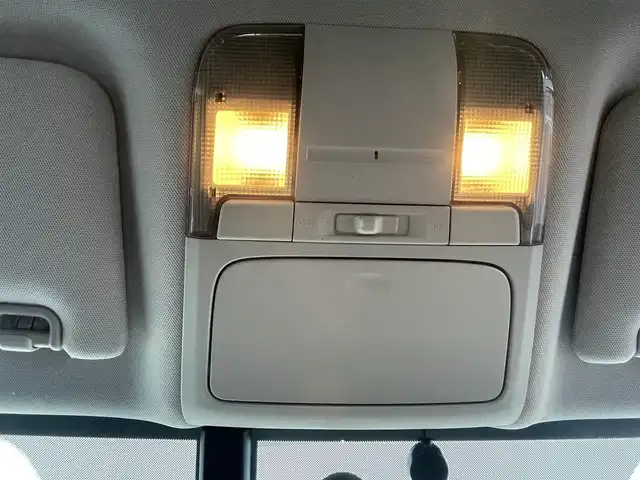 スバル アウトバック 2．5i Lパッケージ 群馬県 2010(平22)年 12.2万km サテンホワイトパール 4WD/社外メモリナビ(CN-HA01D)/CD/DVD/Bluetooth/フルセグテレビ/バックカメラ/クルーズコントロール/パドルシフト/ETC/HIDヘッドライト/W/サイド/カーテンエアバック/ABS/スマートキー/タイミングベルト交換済み/保証書