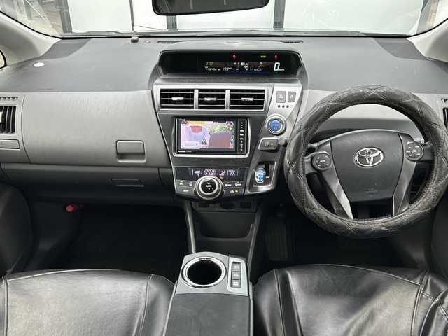 トヨタ プリウス α S チューンブラック 山形県 2013(平25)年 11.6万km ブラック 禁煙車/横滑り防止装置/バックカメラ/社外ＳＤナビ/（フルセグ/AM/FM/)/テレビキャンセラー/シートカバー/ETC/スマートキー×２/純正フロアマット/純正アルミホイール/電動格納ミラー/ドアバイザー/フォグランプ