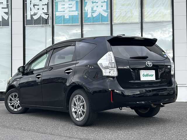 トヨタ プリウス α S チューンブラック 山形県 2013(平25)年 11.6万km ブラック 禁煙車/横滑り防止装置/バックカメラ/社外ＳＤナビ/（フルセグ/AM/FM/)/テレビキャンセラー/シートカバー/ETC/スマートキー×２/純正フロアマット/純正アルミホイール/電動格納ミラー/ドアバイザー/フォグランプ