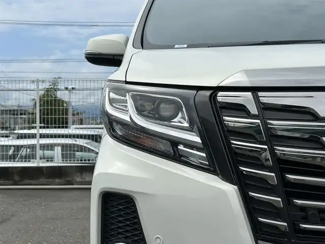 トヨタ アルファード S Aパッケージ 福岡県 2017(平29)年 4.9万km ラグジュアリーホワイトパールクリスタルシャインガラスフレーク 純正9型SDナビ(フルセグTV/CD/DVD/BT)バックカメラ後席フリップダウンモニターレーダークルコンコーナーセンサー電動リアゲート両側パワスラドラレコETCオットマン純正LEDヘッドライト純正フロアマット純正アルミホイール18インチスマートキープッシュスタート
