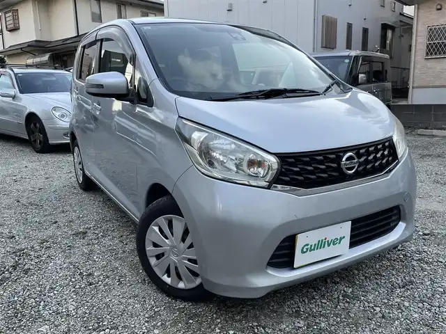 日産 デイズ X Vセレ +SeftyⅡ 福岡県 2015(平27)年 3.5万km クールシルバー ワンオーナー/純正ディーラーナビ/・Bluetooth/・フルセグTV/・CD/DVD/・SD/・USB/・AUX/アラウンドビューモニター/プリクラッシュセーフティー/アイドリングストップ/横滑り防止システム/ETC/電動格納ミラー/純正フロアマット/プッシュスタート/保証書/取扱説明書