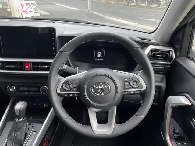 トヨタ ライズ Z 千葉県 2024(令6)年 0.5万km スムースグレーマイカメタリック ワンオーナー/保証書/取説/距離4753km/純正9インチディスプレイオーディオ/Apple CarPlay/Android Auto/フルセグTV/Bluetooth/360°モニター/スマートアシスト/衝突回避支援/レーンキープコントロール/アダプティブクルーズコントロール/ブラインドスポットモニター/オートホールド/パーキングアシスト/前席シートヒーター/社外前後ドライブレコーダー/純正17インチAW（オールシーズンタイヤ）/スペアキー　1本/ETC