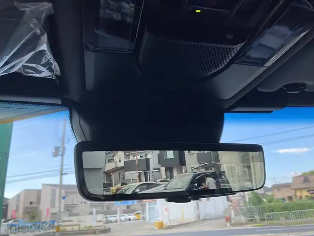 トヨタ ランドクルーザー ２５０ ZX 兵庫県 2024(令6)年 0.5万km プラチナホワイトパールマイカ ワンオーナー/純正ナビ/フルセグTV/Bluetooth/FM/AM/パノラミックビューモニター/サンルーフ/デジタルインナーミラー/ビルトインETC2.0/パワーバックドア/JBLサウンドシステム/レザーシート/プリクラッシュセーフティ/レーダークルーズコントロール/レーンディパーチャーアラート/ブラインドスポットモニター/ヘッドアップディスプレイ/プロアクティブドライビングアシスト/リヤクロストラフィックアラート/オートマチックハイビーム/先行車発進告知/リヤカメラディテクション/安心降車アシスト/周辺車両接近時サポート/ロードサインアシスト/D/N パワーシート・エアーシート・シートヒーター/プッシュスタート/パドルシフト/電格ミラー/LEDヘッドライト/フォグランプ/オートライト/横滑り防止装置/ドアバイザー/フロアマット/スペアキー1本/新車時保証書/取扱説明書