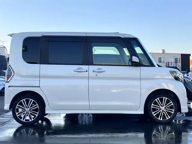 ダイハツ タント カスタム RS トップED SA Ⅲ 静岡県 2018(平30)年 3.4万km パールホワイトⅢ エンジンスタートボタン/保証書/記録簿/取扱説明書/パワーステアリング/パワーウィンドウ/アイドリングストップ/ターボ/スマートキー/スペアキー1本/オートエアコン/USB入力端子/HDMI/ETC/純正8型ナビ（CD/DVD/BT/フルセグ）/純正フロアマット/ハーフレザーシート/D席シートヒーター/両側パワースライドドア/純正アルミホイール/ABS/横滑り防止装置/コーナーセンサー/レーンキープアシスト/盗難防止装置/オートライト/オートマチックハイビーム/LEDヘッドライト/Wエアバッグ/衝突軽減システム