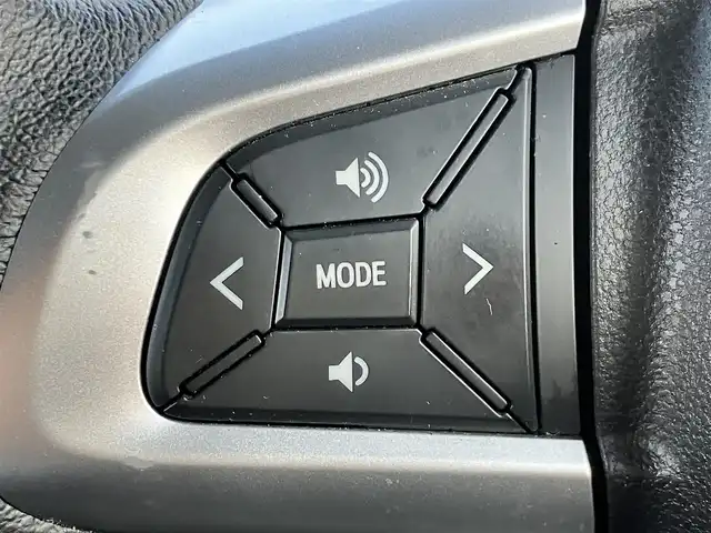 ダイハツ タント カスタム RS トップED SA Ⅲ 静岡県 2018(平30)年 3.4万km パールホワイトⅢ エンジンスタートボタン/保証書/記録簿/取扱説明書/パワーステアリング/パワーウィンドウ/アイドリングストップ/ターボ/スマートキー/スペアキー1本/オートエアコン/USB入力端子/HDMI/ETC/純正8型ナビ（CD/DVD/BT/フルセグ）/純正フロアマット/ハーフレザーシート/D席シートヒーター/両側パワースライドドア/純正アルミホイール/ABS/横滑り防止装置/コーナーセンサー/レーンキープアシスト/盗難防止装置/オートライト/オートマチックハイビーム/LEDヘッドライト/Wエアバッグ/衝突軽減システム