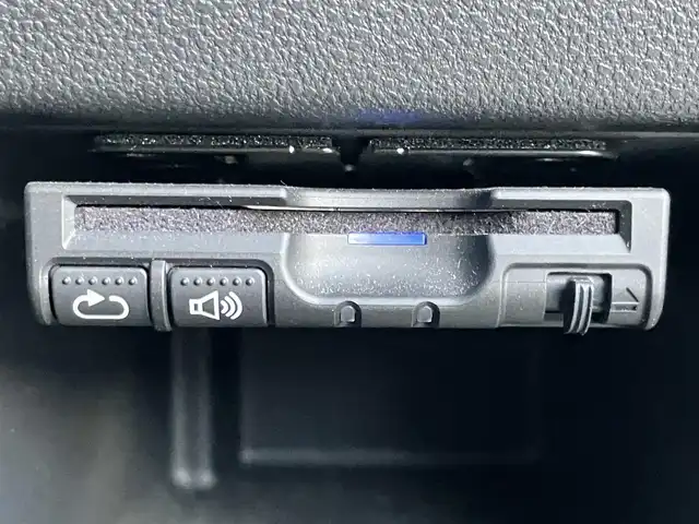 ダイハツ タント カスタム RS トップED SA Ⅲ 静岡県 2018(平30)年 3.4万km パールホワイトⅢ エンジンスタートボタン/保証書/記録簿/取扱説明書/パワーステアリング/パワーウィンドウ/アイドリングストップ/ターボ/スマートキー/スペアキー1本/オートエアコン/USB入力端子/HDMI/ETC/純正8型ナビ（CD/DVD/BT/フルセグ）/純正フロアマット/ハーフレザーシート/D席シートヒーター/両側パワースライドドア/純正アルミホイール/ABS/横滑り防止装置/コーナーセンサー/レーンキープアシスト/盗難防止装置/オートライト/オートマチックハイビーム/LEDヘッドライト/Wエアバッグ/衝突軽減システム