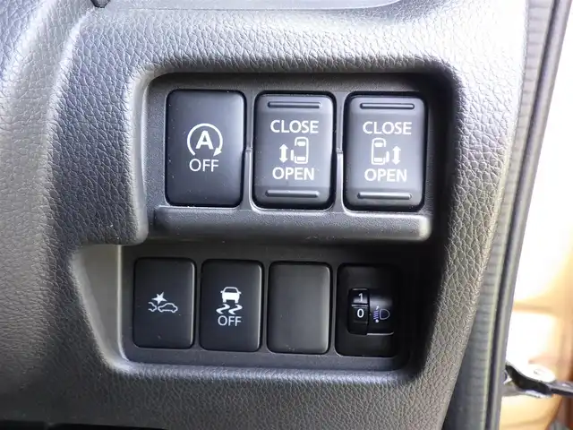 日産 デイズ ルークス X Vセレクション 千葉県 2018(平30)年 2.2万km ピンクゴールドM エマージェンシーブレーキ/両側パワースライドドア/純正メモリーナビ/ワンセグTV/【CD再生機能　Bluetooth接続】/アラウンドビューモニター/革巻きステアリング/ステアリングスイッチ/純正14インチアルミホイル/インテリジェントキー