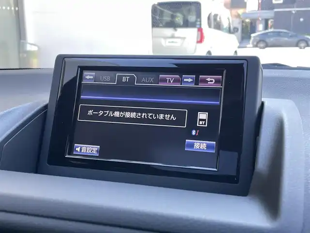 レクサス ＣＴ 200h Fスポーツ 千葉県 2012(平24)年 6.8万km プラチナムシルバーメタリック 純正ナビ/　・フルセグTV/CD/DVD/Blue Tooth/バックカメラ/サンルーフ/クルーズコントロール/ETC/レザーシート/シートヒーター(D/N席)/BBS18AW/TEINローダウンサス/フォグライト/パドルシフト