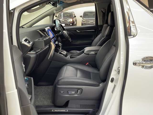 トヨタ アルファードハイブリット SR 道央・札幌 2019(令1)年 3.7万km ホワイトパールクリスタルシャイン /4WD//ALPINE製フルセグナビ/（CD/DVD/FM/AM/BT/SD）//TEIN製EDFG車高調//社外21インチアルミホイール/（WORKS VS）//純正エンジンスターター//スペアキー1本//イグラアラーム//オートライト//オートハイビーム//プリクラッシュセーフティ//クルーズコントロール//シートエアコン//シートメモリ//TRDエアロ//シグネチャーイルミブレード//シーケンシャルウィンカー//リアパワーゲート//フリップダウンモニター//オットマン//カーアロマディフューザー//デジタルインナーミラー//両側スライドドア//ドアバイザー//ABS//横滑り防止装置