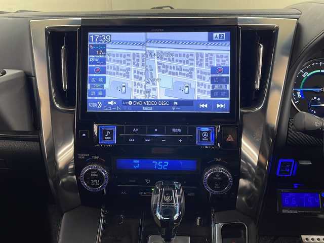 トヨタ アルファードハイブリット SR 道央・札幌 2019(令1)年 3.7万km ホワイトパールクリスタルシャイン /4WD//ALPINE製フルセグナビ/（CD/DVD/FM/AM/BT/SD）//TEIN製EDFG車高調//社外21インチアルミホイール/（WORKS VS）//純正エンジンスターター//スペアキー1本//イグラアラーム//オートライト//オートハイビーム//プリクラッシュセーフティ//クルーズコントロール//シートエアコン//シートメモリ//TRDエアロ//シグネチャーイルミブレード//シーケンシャルウィンカー//リアパワーゲート//フリップダウンモニター//オットマン//カーアロマディフューザー//デジタルインナーミラー//両側スライドドア//ドアバイザー//ABS//横滑り防止装置