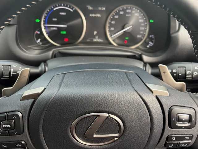 レクサス ＮＸ 300 バージョンL 大阪府 2020(令2)年 2.5万km ソニッククォーツ サンルーフ/純正10型ナビ/全方位カメラ/レクサスセーフティシステム/BSM/電動リアゲート/パワーシート/シートヒーター/シートクーラー/レザーシート/三眼LEDヘッドライト/パドルシフト/スマートキー