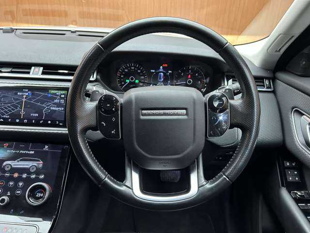 ランドローバー レンジローバーヴェラール S 180PS 千葉県 2018(平30)年 7.5万km ユーロンホワイト クルーズコントロール　/黒革シート　/ＭＥＲＩＤＩＡＮサウンド　/ナビ　/ＴＶ　/Ｂｌｕｅｔｏｏｔｈ接続　/３６０°電動リアゲート　/衝突軽減ブレーキ　/ＢＳＭ　/ＬＫＡ　/ＬＥＤヘッドライト　/オートハイビーム　/ＥＴＣ