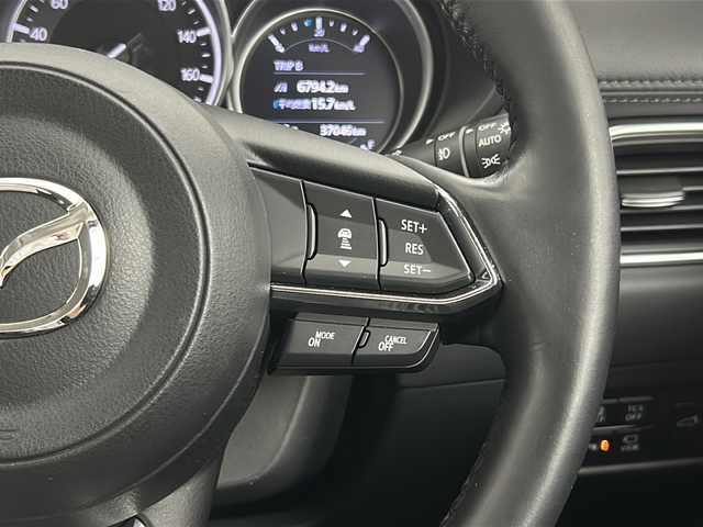 マツダ ＣＸ－５ XD Lパッケージ 宮城県 2018(平30)年 3.7万km ソウルレッドクリスタルM i-ACTIVSENSE/・トラクションコントロールシステム/・アイ・ストップ/・クルージング＆トラフィック・サポート/・マツダ・レーダー・クルーズ・コントロール/・レーンキープ・アシスト・システム/ブラインドスポットモニター/マツダコネクトナビ/・BT.CD.DVD.SD/フルセグTV/バック/サイドカメラ/電動リアゲート/レザーシート/前席パワーシート/前席シートヒーター/D席シートメモリー/革巻きステアリング/ステアリングヒーター/ステアリングスイッチ/ETC/LEDヘッドライト/LEDフォグライト/プッシュスタート/スマートキー/電動パーキングブレーキ/アイドリングストップ/純正フロアマット/純正17インチAW/ドアバイザー/トノカバー