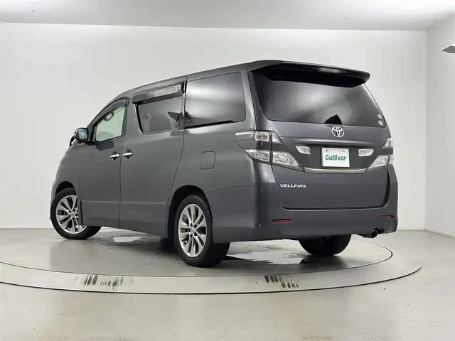 トヨタ ヴェルファイア 2．4Z プラチナセレクションⅡ 埼玉県 2011(平23)年 6.4万km グレーメタリック 純正ナビ/(Bluetooth/CD/DVD/AM/FM)/地デジフルセグ/後席フリップダウンモニター/全方位カメラ/前後ドライブレコーダー　/ビルトインＥＴＣ　/クルーズコントロール/オットマン/パワーバックドア/プッシュスタート/両側電動スライドドア/純正フロアマット　/ドアバイザー/純正18インチアルミホイール
