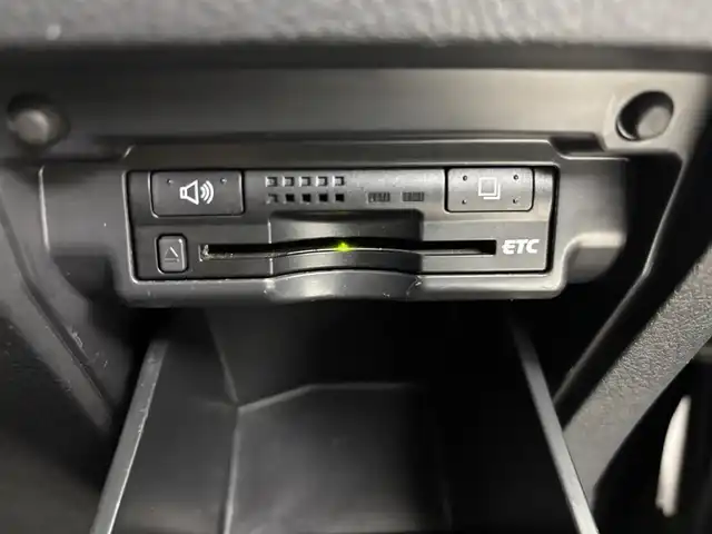 トヨタ ヴェルファイア 2．4Z プラチナセレクションⅡ 埼玉県 2011(平23)年 6.4万km グレーメタリック 純正ナビ/(Bluetooth/CD/DVD/AM/FM)/地デジフルセグ/後席フリップダウンモニター/全方位カメラ/前後ドライブレコーダー　/ビルトインＥＴＣ　/クルーズコントロール/オットマン/パワーバックドア/プッシュスタート/両側電動スライドドア/純正フロアマット　/ドアバイザー/純正18インチアルミホイール