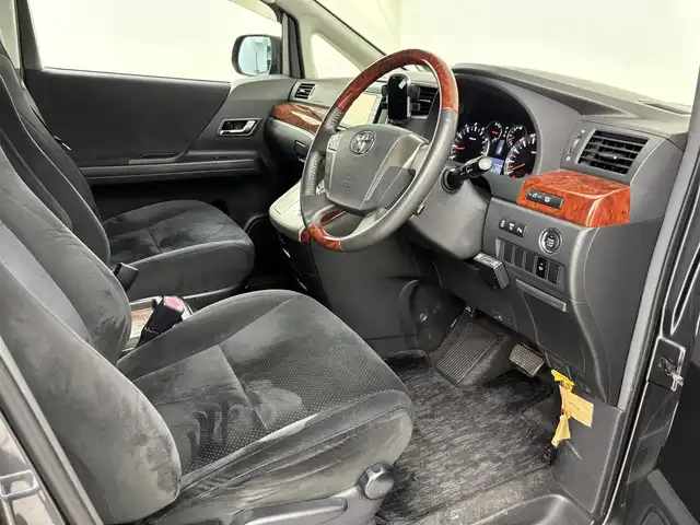 トヨタ ヴェルファイア 2．4Z プラチナセレクションⅡ 埼玉県 2011(平23)年 6.4万km グレーメタリック 純正ナビ/(Bluetooth/CD/DVD/AM/FM)/地デジフルセグ/後席フリップダウンモニター/全方位カメラ/前後ドライブレコーダー　/ビルトインＥＴＣ　/クルーズコントロール/オットマン/パワーバックドア/プッシュスタート/両側電動スライドドア/純正フロアマット　/ドアバイザー/純正18インチアルミホイール
