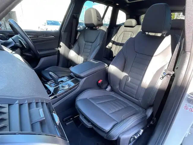 ＢＭＷ Ｘ３ xDrive20d Mスポーツ 青森県 2020(令2)年 3.4万km アルピンホワイトⅢ 4WD/サンルーフ/ハーマンカードンサウンド/純正ナビ/（TV・Bluetooth・AppleCarPlay）/全方位カメラ/パーキングアシスト/アダプティブクルーズコントロール/レーンキープアシスト/衝突警告/車線変更警告/側面衝突警告/黒革シート/シートヒーター/メモリー付パワーシート（D席）/ヘッドアップディスプレイ/バーチャルコックピット/WAC/LEDライト/オートライト/ドライブレコーダー/ウインカーミラー/ETC一体型ミラー/ブラックルーフレール/ワイヤレス充電/エアバック　W/サイド/カーテン/電動パーキングブレーキ/オートホールド/ダウンヒルアシスト/ABS/横滑り防止機能/盗難防止/プッシュスタート/スマートキーX2/保証書/取扱説明書
