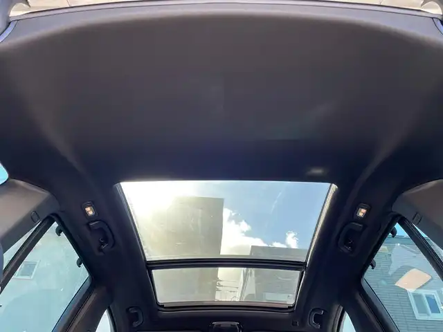 ＢＭＷ Ｘ３ xDrive20d Mスポーツ 青森県 2020(令2)年 3.4万km アルピンホワイトⅢ 4WD/サンルーフ/ハーマンカードンサウンド/純正ナビ/（TV・Bluetooth・AppleCarPlay）/全方位カメラ/パーキングアシスト/アダプティブクルーズコントロール/レーンキープアシスト/衝突警告/車線変更警告/側面衝突警告/黒革シート/シートヒーター/メモリー付パワーシート（D席）/ヘッドアップディスプレイ/バーチャルコックピット/WAC/LEDライト/オートライト/ドライブレコーダー/ウインカーミラー/ETC一体型ミラー/ブラックルーフレール/ワイヤレス充電/エアバック　W/サイド/カーテン/電動パーキングブレーキ/オートホールド/ダウンヒルアシスト/ABS/横滑り防止機能/盗難防止/プッシュスタート/スマートキーX2/保証書/取扱説明書