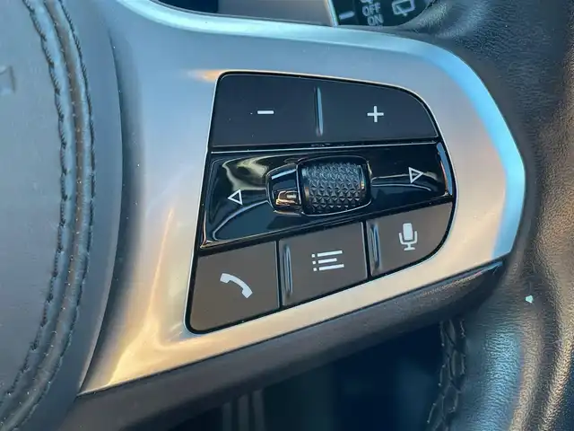 ＢＭＷ Ｘ３ xDrive20d Mスポーツ 青森県 2020(令2)年 3.4万km アルピンホワイトⅢ 4WD/サンルーフ/ハーマンカードンサウンド/純正ナビ/（TV・Bluetooth・AppleCarPlay）/全方位カメラ/パーキングアシスト/アダプティブクルーズコントロール/レーンキープアシスト/衝突警告/車線変更警告/側面衝突警告/黒革シート/シートヒーター/メモリー付パワーシート（D席）/ヘッドアップディスプレイ/バーチャルコックピット/WAC/LEDライト/オートライト/ドライブレコーダー/ウインカーミラー/ETC一体型ミラー/ブラックルーフレール/ワイヤレス充電/エアバック　W/サイド/カーテン/電動パーキングブレーキ/オートホールド/ダウンヒルアシスト/ABS/横滑り防止機能/盗難防止/プッシュスタート/スマートキーX2/保証書/取扱説明書