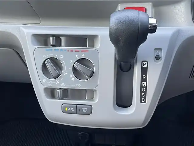 トヨタ ピクシスエポック X SAⅢ 山梨県 2020(令2)年 9.6万km ブラックマイカメタリック 純正SDナビ（NSZT-W68T）/純正CD/Bluetooth接続/フルセグTV/バックカメラ/ETC/衝突被害軽減システム/レーンキープアシスト/サイドバイザー/アイドリングストップ/取扱説明書/保証書