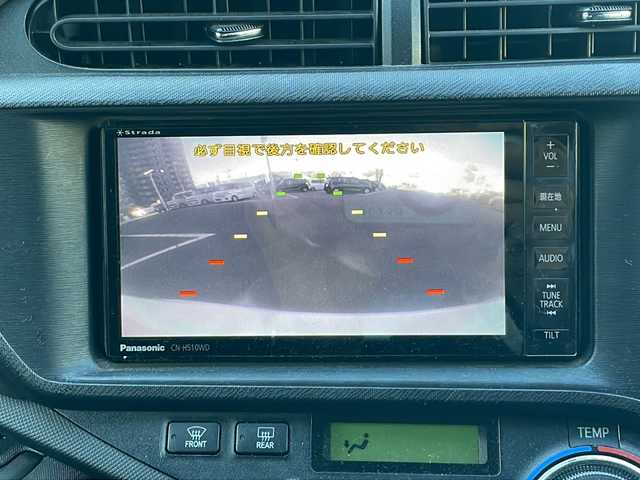 トヨタ アクア G 長野県 2012(平24)年 8.9万km ライムホワイトパールクリスタルシャイン 登録時走行距離 88442km/寒冷地仕様/禁煙車/７インチ社外ナビ/　(CD/DVD/FM/AM/SD-Audio)/Bluetooth Audio/フルセグテレビ/バックカメラ/ＥＴＣ/純正フロアマット/プッシュスタート/ＬＥＤヘッドライト/ヘッドランプクリーナー/フロントワイパーデアイサー/電動格納ドアミラー/ウィンカーミラー/ドアバイザー/オートライト/フォグランプ/スマートキー/横滑り防止機能/盗難防止機能