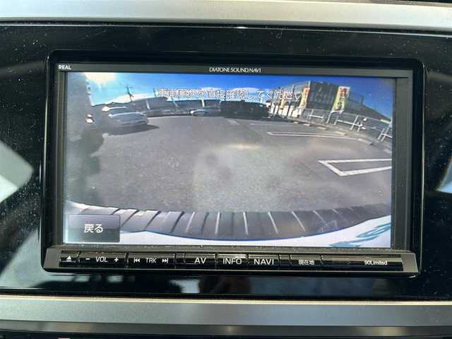 スバル アウトバック リミテッド 道央・札幌 2015(平27)年 11.8万km アイスシルバーメタリック (株)IDOMが運営する【じしゃロン札幌豊平店】の自社ローン対象車両になります。こちらは現金ご利用時の価格です。/自社ローンご希望の方は別途その旨お申付け下さい。/ワンオーナー/4WD/レザーシート/純正ナビ・TV/（BT/DVD/CD）/バックカメラ/パドルシフト/ルーフレール/シートヒータ/パワーシート/メモリーシート/純正アルミ/電動リアゲート/純正フロアマット/追従式クルコン/保証書/取扱説明書