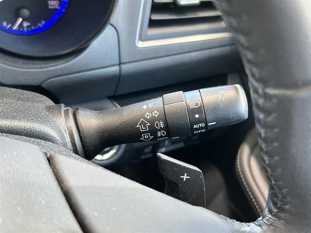 スバル アウトバック リミテッド 道央・札幌 2015(平27)年 11.8万km アイスシルバーメタリック (株)IDOMが運営する【じしゃロン札幌豊平店】の自社ローン対象車両になります。こちらは現金ご利用時の価格です。/自社ローンご希望の方は別途その旨お申付け下さい。/ワンオーナー/4WD/レザーシート/純正ナビ・TV/（BT/DVD/CD）/バックカメラ/パドルシフト/ルーフレール/シートヒータ/パワーシート/メモリーシート/純正アルミ/電動リアゲート/純正フロアマット/追従式クルコン/保証書/取扱説明書