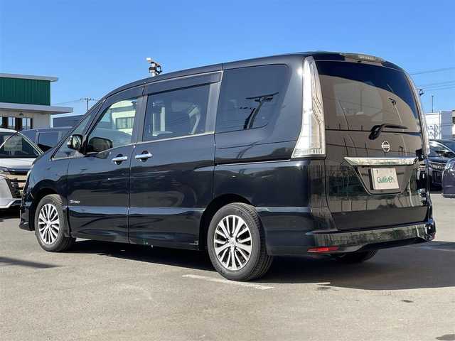 日産 セレナ HWS S HV Vセレ +Sefty 東京都 2015(平27)年 7.8万km ダイヤモンドブラック 純正ナビ　/ＣＤ　/ＤＶＤ　/Ｂｌｕｅｔｏｏｔｈ　/フルセグＴＶ　/バックカメラ　/両側電動スライドドア　/ドライブレコーダー　/後席モニター　/ビルトインＥＴＣ　/ドアバイザー　/フォグランプ　/衝突被害軽減システム