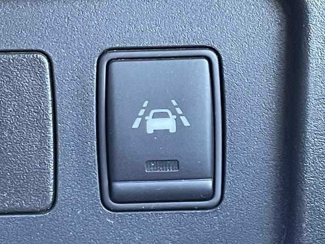 日産 セレナ HWS S HV Vセレ +Sefty 東京都 2015(平27)年 7.8万km ダイヤモンドブラック 純正ナビ　/ＣＤ　/ＤＶＤ　/Ｂｌｕｅｔｏｏｔｈ　/フルセグＴＶ　/バックカメラ　/両側電動スライドドア　/ドライブレコーダー　/後席モニター　/ビルトインＥＴＣ　/ドアバイザー　/フォグランプ　/衝突被害軽減システム