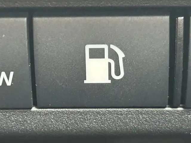 三菱 アウトランダー ＰＨＥＶ P 岡山県 2022(令4)年 2.3万km ブラックダイヤモンド サンルーフ/純正ナビ/（AM.FM.BT.CarPlay.）/全方位カメラ/バックカメラ/パワーバックドア/テレビキャンセラー/マイパイロット/BOSEプレミアムサウンド/AC1500w/ETC2.0/純正20インチアルミホイール/ステアリングヒーター/前席パワーシート/前席シートヒーター