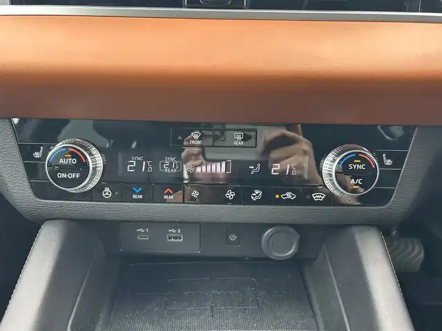 三菱 アウトランダー ＰＨＥＶ P 岡山県 2022(令4)年 2.3万km ブラックダイヤモンド サンルーフ/純正ナビ/（AM.FM.BT.CarPlay.）/全方位カメラ/バックカメラ/パワーバックドア/テレビキャンセラー/マイパイロット/BOSEプレミアムサウンド/AC1500w/ETC2.0/純正20インチアルミホイール/ステアリングヒーター/前席パワーシート/前席シートヒーター