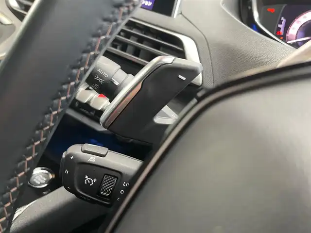 プジョー ５００８ GT ブルーHDi 山梨県 2022(令4)年 4.1万km パール アクティブセーフティブレーキ/ACC/BSM/パノラマサンルーフ/前後コーナーセンサー/ハンズフリー電動テールゲート/純正ディスプレイオーディオ/バックカメラ/AppleCarPlay/AndroidAuto/Bluetooth/半革/運転席パワーシート/ランバーサポート/シートヒーター/LEDヘッドライト/純正18インチAW/ETC