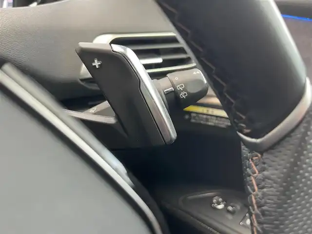 プジョー ５００８ GT ブルーHDi 山梨県 2022(令4)年 4.1万km パール アクティブセーフティブレーキ/ACC/BSM/パノラマサンルーフ/前後コーナーセンサー/ハンズフリー電動テールゲート/純正ディスプレイオーディオ/バックカメラ/AppleCarPlay/AndroidAuto/Bluetooth/半革/運転席パワーシート/ランバーサポート/シートヒーター/LEDヘッドライト/純正18インチAW/ETC