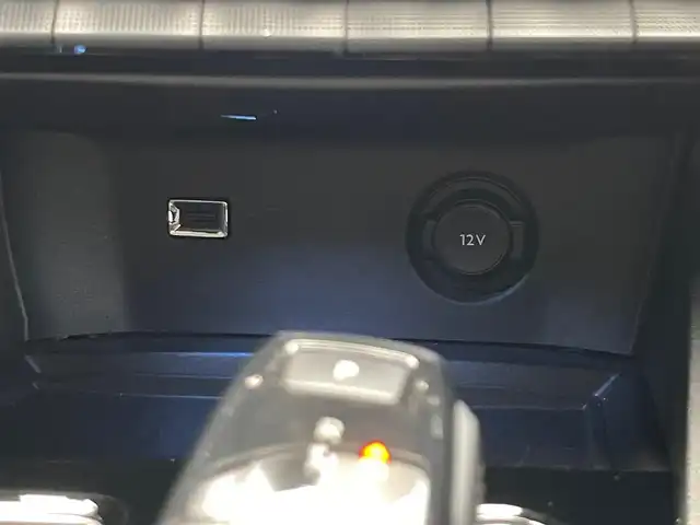 プジョー ５００８ GT ブルーHDi 山梨県 2022(令4)年 4.1万km パール アクティブセーフティブレーキ/ACC/BSM/パノラマサンルーフ/前後コーナーセンサー/ハンズフリー電動テールゲート/純正ディスプレイオーディオ/バックカメラ/AppleCarPlay/AndroidAuto/Bluetooth/半革/運転席パワーシート/ランバーサポート/シートヒーター/LEDヘッドライト/純正18インチAW/ETC