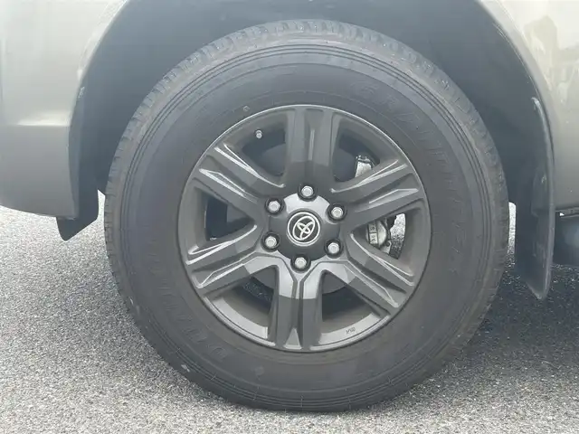 トヨタ ハイラックス Z 広島県 2022(令4)年 5.6万km オキサイドブロンズM 純正ベッドライナー/GRハードトノカバー（ダンパー付き）/純正マッドフラップ/ワンオーナー/純正ナビ/（CD/DVD/フルセグTV/Bluetooth/HDMI）/バックカメラ/ETC/前後ドライブレコーダー/レザー調シートカバー/レーダークルーズコントロール/衝突被害軽減ブレーキ/車線逸脱警報/コーナーセンサー/LEDヘッドライト/スペアキー