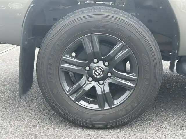 トヨタ ハイラックス Z 広島県 2022(令4)年 5.6万km オキサイドブロンズM 純正ベッドライナー/GRハードトノカバー（ダンパー付き）/純正マッドフラップ/ワンオーナー/純正ナビ/（CD/DVD/フルセグTV/Bluetooth/HDMI）/バックカメラ/ETC/前後ドライブレコーダー/レザー調シートカバー/レーダークルーズコントロール/衝突被害軽減ブレーキ/車線逸脱警報/コーナーセンサー/LEDヘッドライト/スペアキー