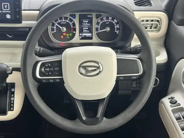 ダイハツ ムーヴ キャンバス ストライプス G 愛知県 2023(令5)年 1.9万km シャイニングホワイトパール/レイクブルーメタリック ワンオーナー/純正ディスプレイオーディオ/パノラマモニター/両側パワースライドドア/スマートアシスト/・衝突被害軽減ブレーキ/・誤発進抑制/・オートハイビーム/・車線逸脱警報/・ふらつき警報/・先行車発進お知らせ/・標識認識機能/LEDヘッドライト/電動パーキングブレーキ/ブレーキホールド/保証書/取扱説明書/スペアキー