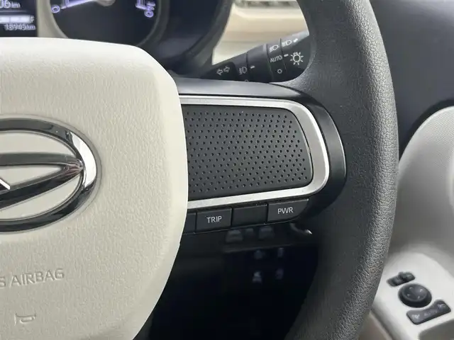 ダイハツ ムーヴ キャンバス ストライプス G 愛知県 2023(令5)年 1.9万km シャイニングホワイトパール/レイクブルーメタリック ワンオーナー/純正ディスプレイオーディオ/パノラマモニター/両側パワースライドドア/スマートアシスト/・衝突被害軽減ブレーキ/・誤発進抑制/・オートハイビーム/・車線逸脱警報/・ふらつき警報/・先行車発進お知らせ/・標識認識機能/LEDヘッドライト/電動パーキングブレーキ/ブレーキホールド/保証書/取扱説明書/スペアキー