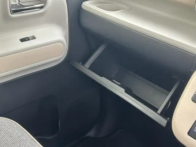 ダイハツ ムーヴ キャンバス ストライプス G 愛知県 2023(令5)年 1.9万km シャイニングホワイトパール/レイクブルーメタリック ワンオーナー/純正ディスプレイオーディオ/パノラマモニター/両側パワースライドドア/スマートアシスト/・衝突被害軽減ブレーキ/・誤発進抑制/・オートハイビーム/・車線逸脱警報/・ふらつき警報/・先行車発進お知らせ/・標識認識機能/LEDヘッドライト/電動パーキングブレーキ/ブレーキホールド/保証書/取扱説明書/スペアキー