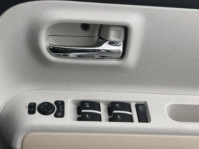 ダイハツ ムーヴ キャンバス ストライプス G 愛知県 2023(令5)年 1.9万km シャイニングホワイトパール/レイクブルーメタリック ワンオーナー/純正ディスプレイオーディオ/パノラマモニター/両側パワースライドドア/スマートアシスト/・衝突被害軽減ブレーキ/・誤発進抑制/・オートハイビーム/・車線逸脱警報/・ふらつき警報/・先行車発進お知らせ/・標識認識機能/LEDヘッドライト/電動パーキングブレーキ/ブレーキホールド/保証書/取扱説明書/スペアキー