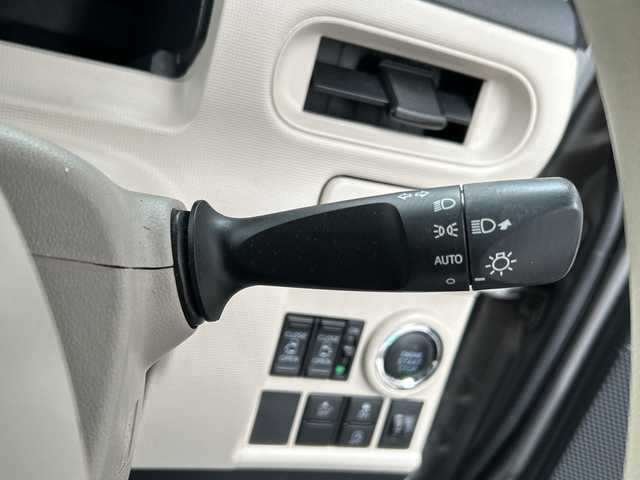 ダイハツ ムーヴ キャンバス X LTD SA Ⅱ 広島県 2017(平29)年 5万km スムースグレーマイカメタリック/ファイアークォーツレッドメタリック 2トーン 禁煙/スマートアシストII/・衝突軽減/・車線逸脱警報/・誤発進抑制制御/・先行車発進お知らせ/純正ナビ/・フルセグTV/CD/DVD/Bluetooth/パノラマモニター/両側パワースライドドア/ステアリングスイッチ/オートライト/スマートキー/プッシュスタート/純正ドアバイザー/純正フロアマット/アイドリングストップ