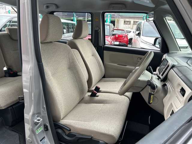 ダイハツ ムーヴ キャンバス X LTD SA Ⅱ 広島県 2017(平29)年 5万km スムースグレーマイカメタリック/ファイアークォーツレッドメタリック 2トーン 禁煙/スマートアシストII/・衝突軽減/・車線逸脱警報/・誤発進抑制制御/・先行車発進お知らせ/純正ナビ/・フルセグTV/CD/DVD/Bluetooth/パノラマモニター/両側パワースライドドア/ステアリングスイッチ/オートライト/スマートキー/プッシュスタート/純正ドアバイザー/純正フロアマット/アイドリングストップ