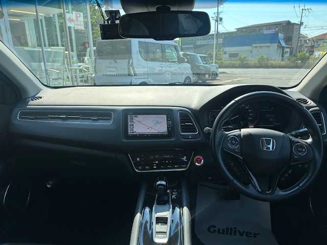 ホンダ ヴェゼル ハイブリッド Z ホンダセンシング 大阪府 2019(令1)年 3.1万km プラチナホワイトパール 純正ナビ/フルセグ/Bluetooth/バックカメラ/ホンダセンシング/ルーフレール/シートヒーター/ハーフレザーシート/前後ドライブレコーダー/ステアリングスイッチ/純正アルミホイール/LEDヘッドライト/プッシュスタート/スマートキー×2