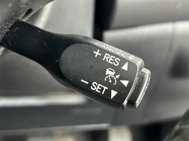 トヨタ ハリアー ハイブリッド プレミアム アドバンスドP 道央・札幌 2016(平28)年 7.7万km ブラッキッシュアゲハガラスフレーク ・４WD/・モデリスタエアロ/・MOP８インチSDナビ/　CD/DVD/USB/SD/BT/フルセグTV/・TV-Kit/・ステアリングスイッチ/・パノラミックビューモニター/・ビルトインETC/・アダプティブクルーズコントロール/・衝突軽減被害ブレーキ/・レーンキープアシスト/・クリアランスソナー/・アイドリングストップ/・横滑り防止装置/・ABS/・オートマチックハイビーム/・オートライト/・LEDヘッドライト/・フォグランプ/・パワーバックドア/・ハーフレザーシート/・D席パワーシート/・純正フロアマット/・プッシュスタート/・スマートキー/・取/保/記