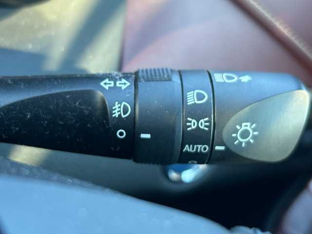 トヨタ ハリアー ハイブリッド プレミアム 山梨県 2014(平26)年 5.6万km スパークリングブラックパールクリスタルシャイン 純正9インチナビ　/４WD　/サンルーフ　/ハーフレザー　/パワーバックドア　/バックモニター　/運転席パワーシート　/AC１００V電源　/クルーズコントロール　/純正アルミホイール　/純正フロアマット