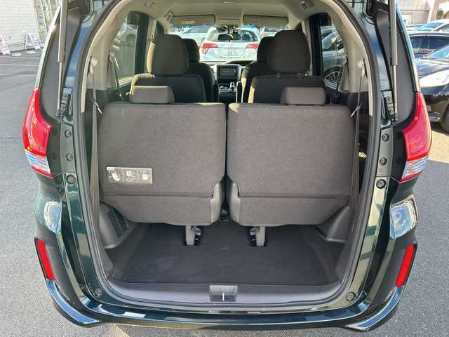 ホンダ フリード ハイブリット G ホンダセンシング 長野県 2019(令1)年 3.5万km フォレストグリーンパール ・純正7インチSDナビゲーション/CD DVD フルセグTV Bluetooth/・バックカメラ/・ETC/・ホンダセンシング/・レーダークルーズコントロール/・オートマチックハイビーム/・レーンキープアシスト/・LEDヘッドライト/・オートライト/・ドライブレコーダー/・両側パワースライドドア/・ウィンカーミラー/・電動格納ミラー/・スマートキー/・エンジンプッシュスタート