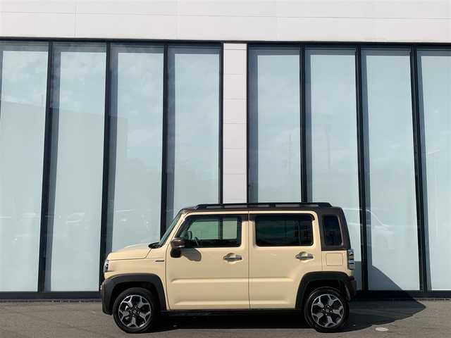 スズキ ハスラー Jスタイル Ⅱ ターボ 大阪府 2023(令5)年 1万km シフォンアイボリーメタリック/ウッディブラウン2トーンルーフ 純正9インチナビ/   フルセグTV/CD/DVD/Bluetooth/USB/衝突軽減/全方位モニター/前席シートヒーター/レーダークルーズコントロール/パドルシフト/アイドリングストップ/純正フロアマット/プッシュスタート/スマートキー/ETC/LEDライト
