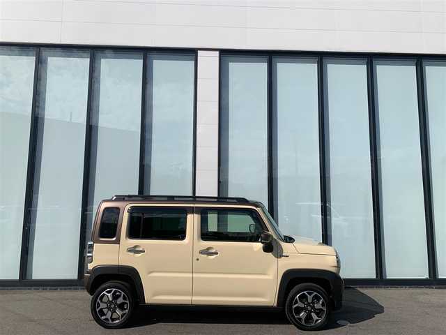 スズキ ハスラー Jスタイル Ⅱ ターボ 大阪府 2023(令5)年 1万km シフォンアイボリーメタリック/ウッディブラウン2トーンルーフ 純正9インチナビ/   フルセグTV/CD/DVD/Bluetooth/USB/衝突軽減/全方位モニター/前席シートヒーター/レーダークルーズコントロール/パドルシフト/アイドリングストップ/純正フロアマット/プッシュスタート/スマートキー/ETC/LEDライト